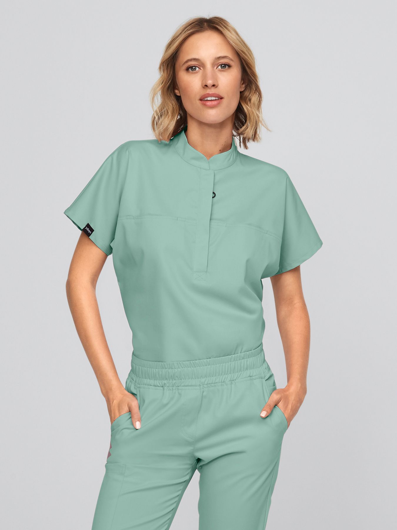 Bluza medyczna elastyczna LONDON z lyocellu (TENCEL™)